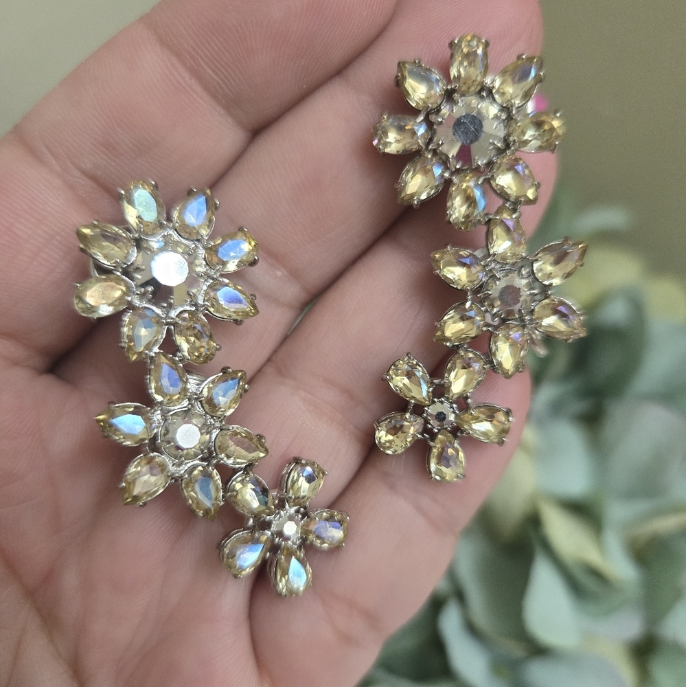 Henri Bendel Climber Earrings EUC - Picture 6 of 6